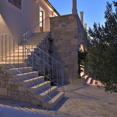 Villa Aries Supetar Bagian luar foto