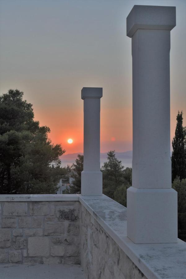 Villa Aries Supetar Bagian luar foto