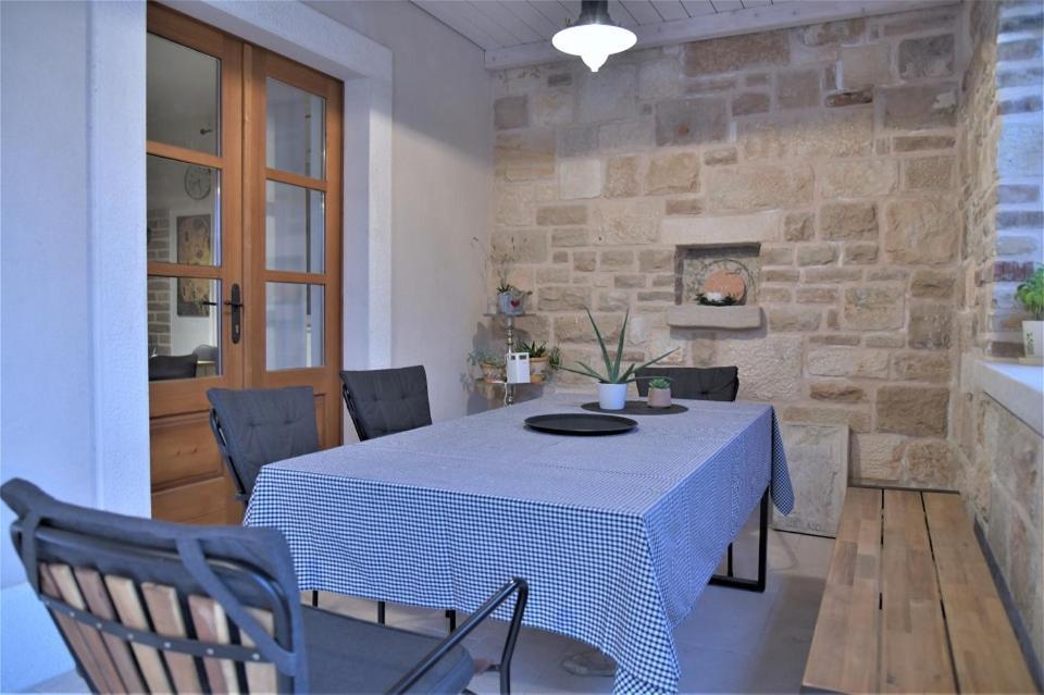 Villa Aries Supetar Bagian luar foto
